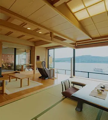 湖の座スイート[湖側]